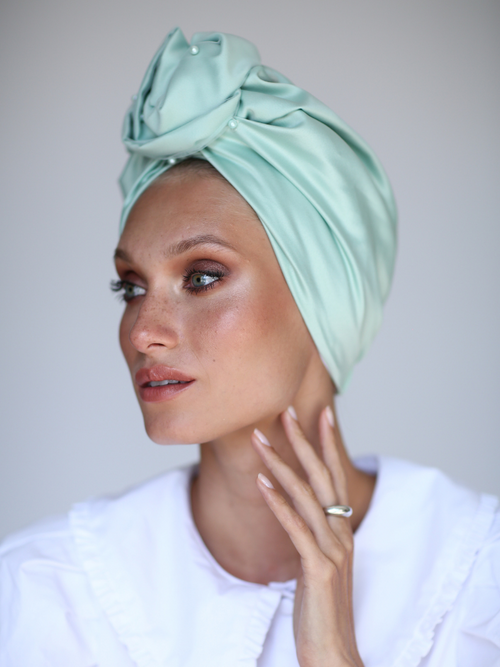 Pearl flower turban