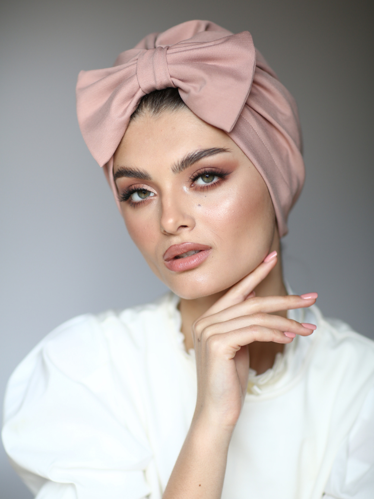 Nude bow turban